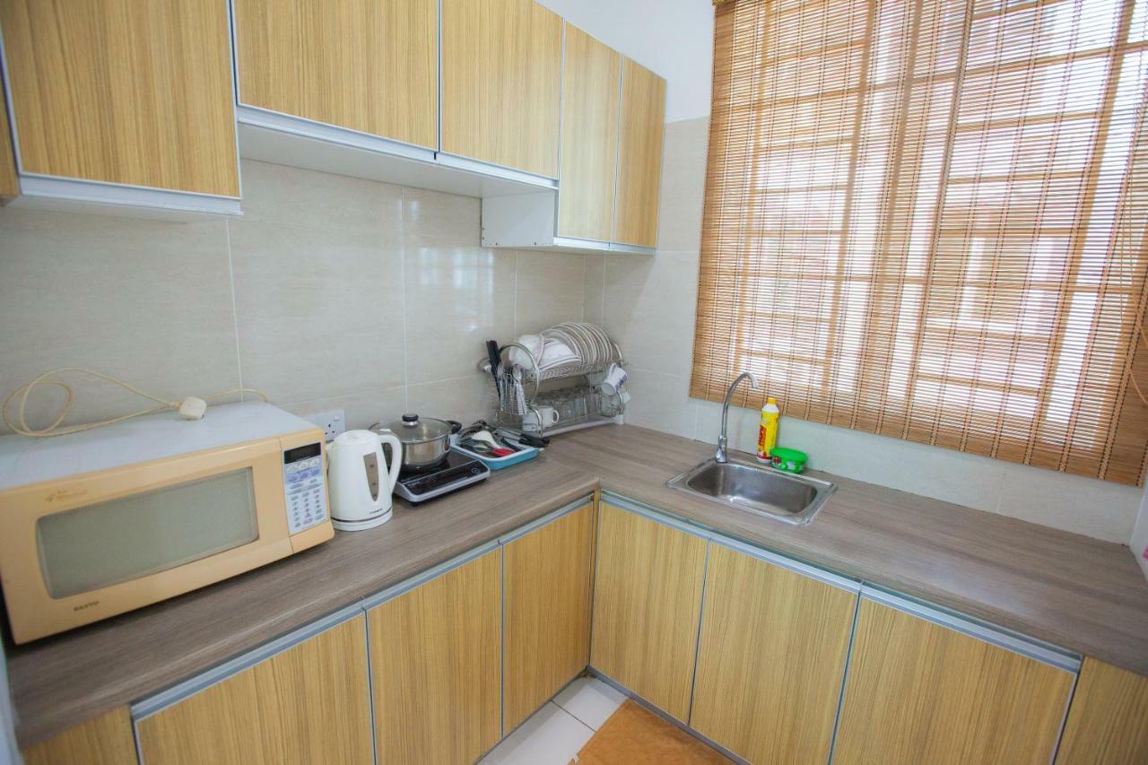 The Only Sea View In Town Vila Kuah Exterior foto